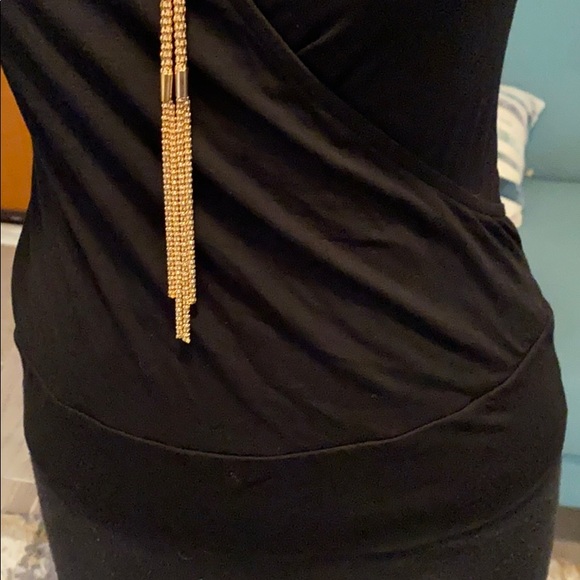 Venus sleeveless “necklace top” sz Medium - Picture 3 of 3